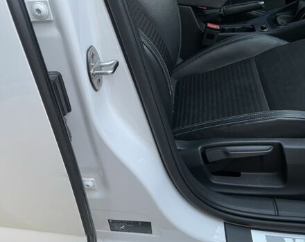 Белый Шкода Октавия, объемом двигателя 2 л и пробегом 240 тыс. км за 13000 $, фото 18 на Automoto.ua