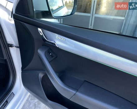 Белый Шкода Октавия, объемом двигателя 1.6 л и пробегом 236 тыс. км за 9799 $, фото 43 на Automoto.ua