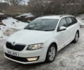 Белый Шкода Октавия, объемом двигателя 1.6 л и пробегом 150 тыс. км за 4200 $, фото 1 на Automoto.ua