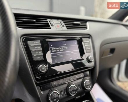 Білий Шкода Октавія, об'ємом двигуна 1.97 л та пробігом 195 тис. км за 13999 $, фото 35 на Automoto.ua