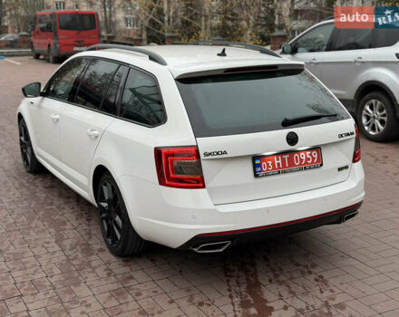 Белый Шкода Октавия, объемом двигателя 2 л и пробегом 230 тыс. км за 15200 $, фото 2 на Automoto.ua