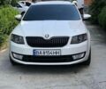 Білий Шкода Октавія, об'ємом двигуна 2 л та пробігом 296 тис. км за 11500 $, фото 1 на Automoto.ua
