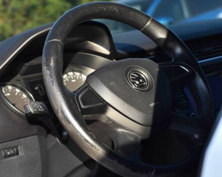 Шкода Октавия 2014 в Кривом Роге на Automoto.ua Белый Шкода Октавия, объемом двигателя 1.6 л и пробегом 304 тыс. км за 8999 $, фото 6 на Automoto.ua