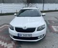 Белый Шкода Октавия, объемом двигателя 0 л и пробегом 235 тыс. км за 9099 $, фото 2 на Automoto.ua