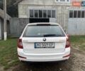 Білий Шкода Октавія, об'ємом двигуна 1.6 л та пробігом 250 тис. км за 9100 $, фото 6 на Automoto.ua