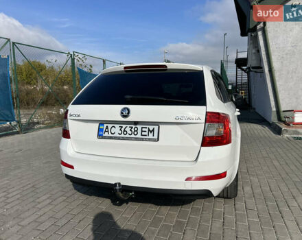 Белый Шкода Октавия, объемом двигателя 1.6 л и пробегом 250 тыс. км за 11500 $, фото 7 на Automoto.ua