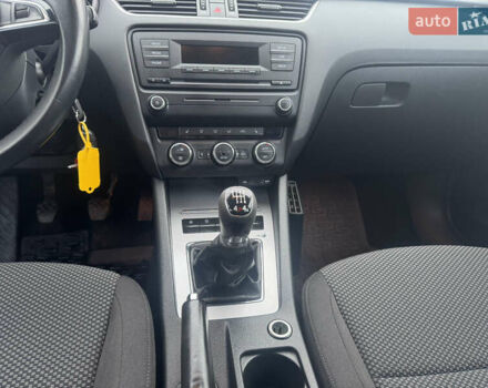 Белый Шкода Октавия, объемом двигателя 1.6 л и пробегом 230 тыс. км за 10500 $, фото 30 на Automoto.ua