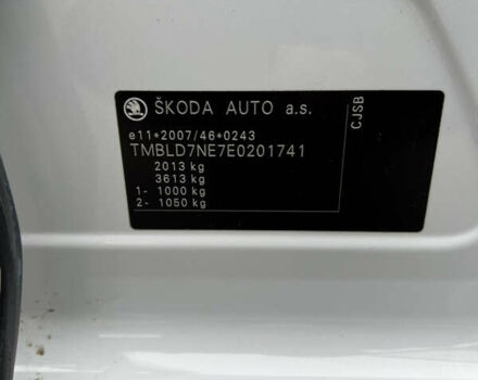 Білий Шкода Октавія, об'ємом двигуна 1.8 л та пробігом 182 тис. км за 10800 $, фото 5 на Automoto.ua