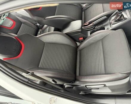 Білий Шкода Октавія, об'ємом двигуна 1.97 л та пробігом 195 тис. км за 13999 $, фото 51 на Automoto.ua