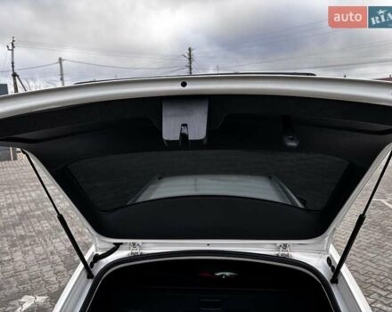 Білий Шкода Октавія, об'ємом двигуна 1.6 л та пробігом 285 тис. км за 10300 $, фото 4 на Automoto.ua