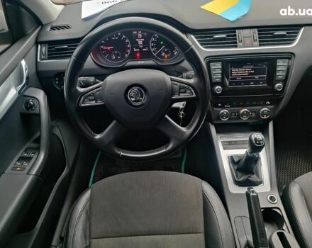 Білий Шкода Октавія, об'ємом двигуна 2 л та пробігом 328 тис. км за 8990 $, фото 25 на Automoto.ua