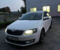 Белый Шкода Октавия, объемом двигателя 1.8 л и пробегом 235 тыс. км за 8900 $, фото 1 на Automoto.ua