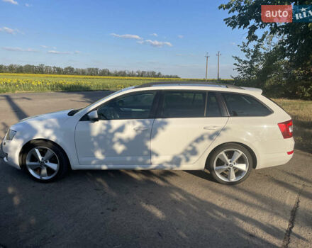 Белый Шкода Октавия, объемом двигателя 1.97 л и пробегом 303 тыс. км за 13500 $, фото 5 на Automoto.ua