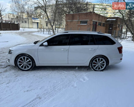 Белый Шкода Октавия, объемом двигателя 1.8 л и пробегом 182 тыс. км за 13000 $, фото 2 на Automoto.ua