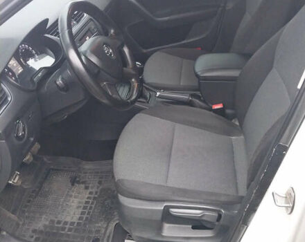 Белый Шкода Октавия, объемом двигателя 1.6 л и пробегом 340 тыс. км за 9500 $, фото 12 на Automoto.ua