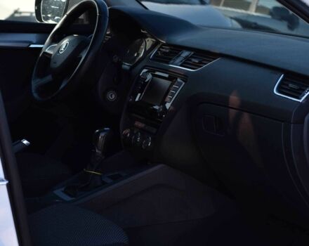 Шкода Октавия 2014 в Кривом Роге на Automoto.ua Белый Шкода Октавия, объемом двигателя 1.6 л и пробегом 304 тыс. км за 8999 $, фото 11 на Automoto.ua