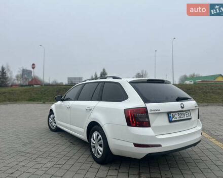 Білий Шкода Октавія, об'ємом двигуна 1.6 л та пробігом 284 тис. км за 8600 $, фото 11 на Automoto.ua