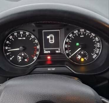 Белый Шкода Октавия, объемом двигателя 1.6 л и пробегом 289 тыс. км за 8700 $, фото 30 на Automoto.ua