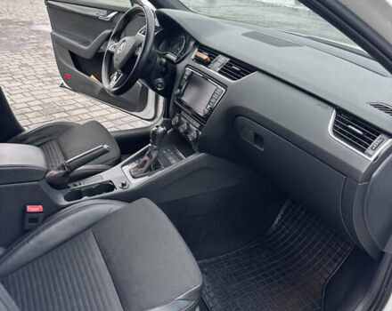 Білий Шкода Октавія, об'ємом двигуна 1.97 л та пробігом 193 тис. км за 11000 $, фото 12 на Automoto.ua