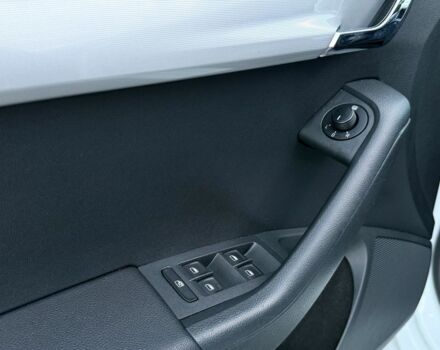 Белый Шкода Октавия, объемом двигателя 1.8 л и пробегом 158 тыс. км за 9500 $, фото 9 на Automoto.ua