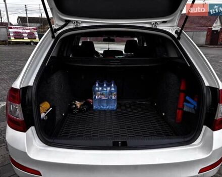 Білий Шкода Октавія, об'ємом двигуна 1.6 л та пробігом 285 тис. км за 10300 $, фото 3 на Automoto.ua