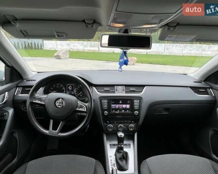 Белый Шкода Октавия, объемом двигателя 1.8 л и пробегом 182 тыс. км за 11650 $, фото 132 на Automoto.ua