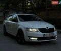 Белый Шкода Октавия, объемом двигателя 1.6 л и пробегом 325 тыс. км за 9900 $, фото 1 на Automoto.ua