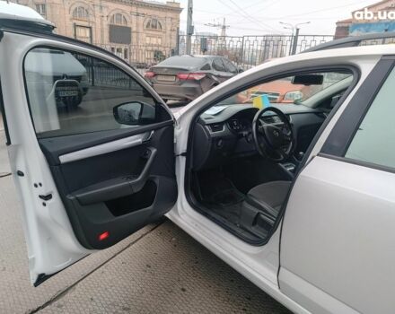 Білий Шкода Октавія, об'ємом двигуна 2 л та пробігом 328 тис. км за 8990 $, фото 12 на Automoto.ua