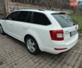 Білий Шкода Октавія, об'ємом двигуна 1.6 л та пробігом 227 тис. км за 10300 $, фото 2 на Automoto.ua