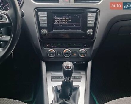 Білий Шкода Октавія, об'ємом двигуна 2 л та пробігом 328 тис. км за 8990 $, фото 26 на Automoto.ua