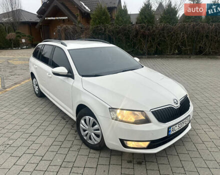 Білий Шкода Октавія, об'ємом двигуна 1.6 л та пробігом 284 тис. км за 8600 $, фото 7 на Automoto.ua