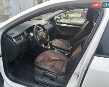 Білий Шкода Октавія, об'ємом двигуна 1.6 л та пробігом 250 тис. км за 9100 $, фото 8 на Automoto.ua