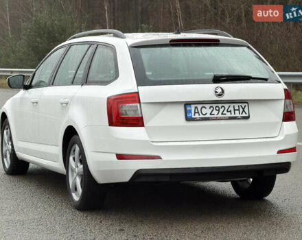 Білий Шкода Октавія, об'ємом двигуна 1.6 л та пробігом 204 тис. км за 11299 $, фото 5 на Automoto.ua