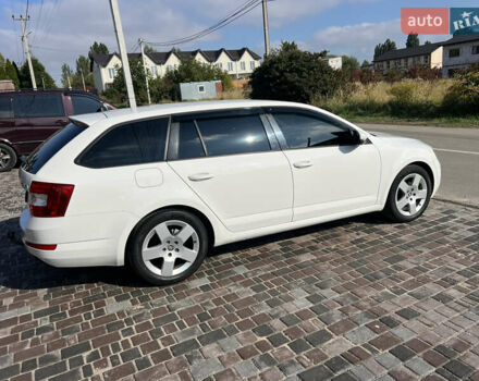 Білий Шкода Октавія, об'ємом двигуна 1.6 л та пробігом 248 тис. км за 10700 $, фото 46 на Automoto.ua
