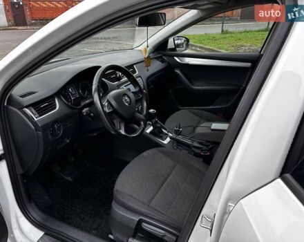 Білий Шкода Октавія, об'ємом двигуна 1.6 л та пробігом 285 тис. км за 10300 $, фото 7 на Automoto.ua