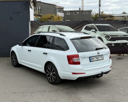 Белый Шкода Октавия, объемом двигателя 1.6 л и пробегом 206 тыс. км за 9500 $, фото 3 на Automoto.ua