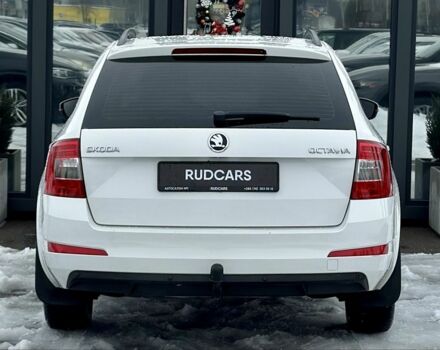 Белый Шкода Октавия, объемом двигателя 1.2 л и пробегом 260 тыс. км за 8499 $, фото 4 на Automoto.ua