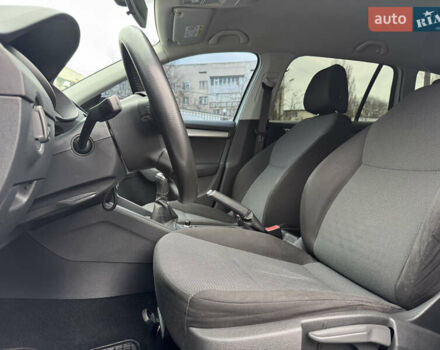 Белый Шкода Октавия, объемом двигателя 1.6 л и пробегом 206 тыс. км за 8900 $, фото 8 на Automoto.ua