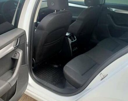 Белый Шкода Октавия, объемом двигателя 1.6 л и пробегом 245 тыс. км за 10300 $, фото 14 на Automoto.ua