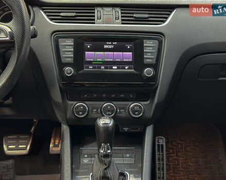 Белый Шкода Октавия, объемом двигателя 1.97 л и пробегом 220 тыс. км за 14500 $, фото 104 на Automoto.ua