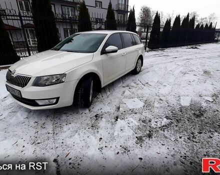 Білий Шкода Октавія, об'ємом двигуна 1.8 л та пробігом 225 тис. км за 10800 $, фото 3 на Automoto.ua