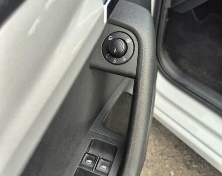 Білий Шкода Октавія, об'ємом двигуна 1.8 л та пробігом 182 тис. км за 11200 $, фото 19 на Automoto.ua