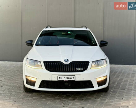 Белый Шкода Октавия, объемом двигателя 2 л и пробегом 203 тыс. км за 14500 $, фото 3 на Automoto.ua