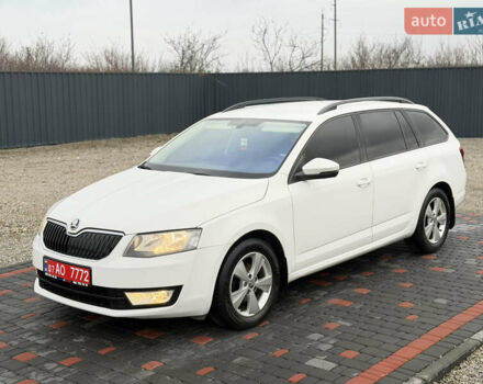 Белый Шкода Октавия, объемом двигателя 1.6 л и пробегом 250 тыс. км за 10700 $, фото 9 на Automoto.ua