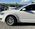 Белый Шкода Октавия, объемом двигателя 2 л и пробегом 270 тыс. км за 13790 $, фото 18 на Automoto.ua