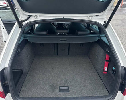 Білий Шкода Октавія, об'ємом двигуна 1.97 л та пробігом 193 тис. км за 11000 $, фото 16 на Automoto.ua