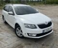Белый Шкода Октавия, объемом двигателя 1.6 л и пробегом 280 тыс. км за 11000 $, фото 1 на Automoto.ua