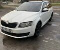 Белый Шкода Октавия, объемом двигателя 1.2 л и пробегом 250 тыс. км за 7100 $, фото 1 на Automoto.ua