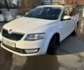 Белый Шкода Октавия, объемом двигателя 2 л и пробегом 159 тыс. км за 12499 $, фото 1 на Automoto.ua