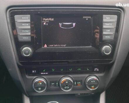 Білий Шкода Октавія, об'ємом двигуна 2 л та пробігом 328 тис. км за 8990 $, фото 20 на Automoto.ua